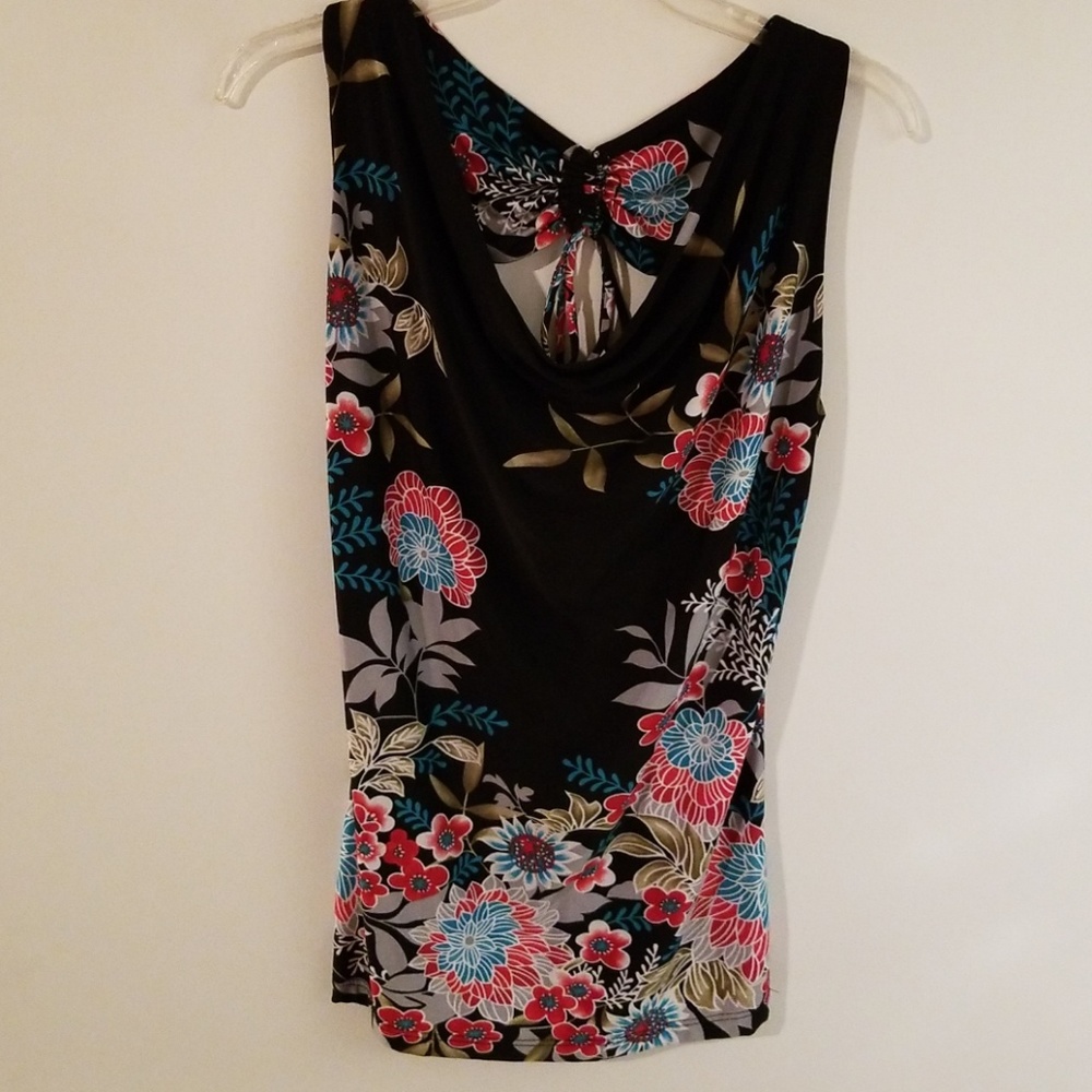 Hot & Delicious black tank with flowers